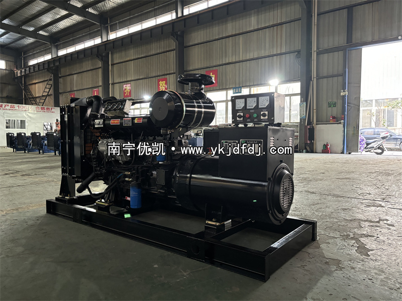 2025年3月13日，120kw濰坊雷納柴油發(fā)電機(jī)組裝車發(fā)貨